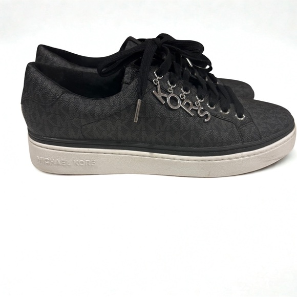 MICHAEL Michael Kors Chapman Logo Charm Lace-Up Sneakers Size 11 - Picture 2 of 9